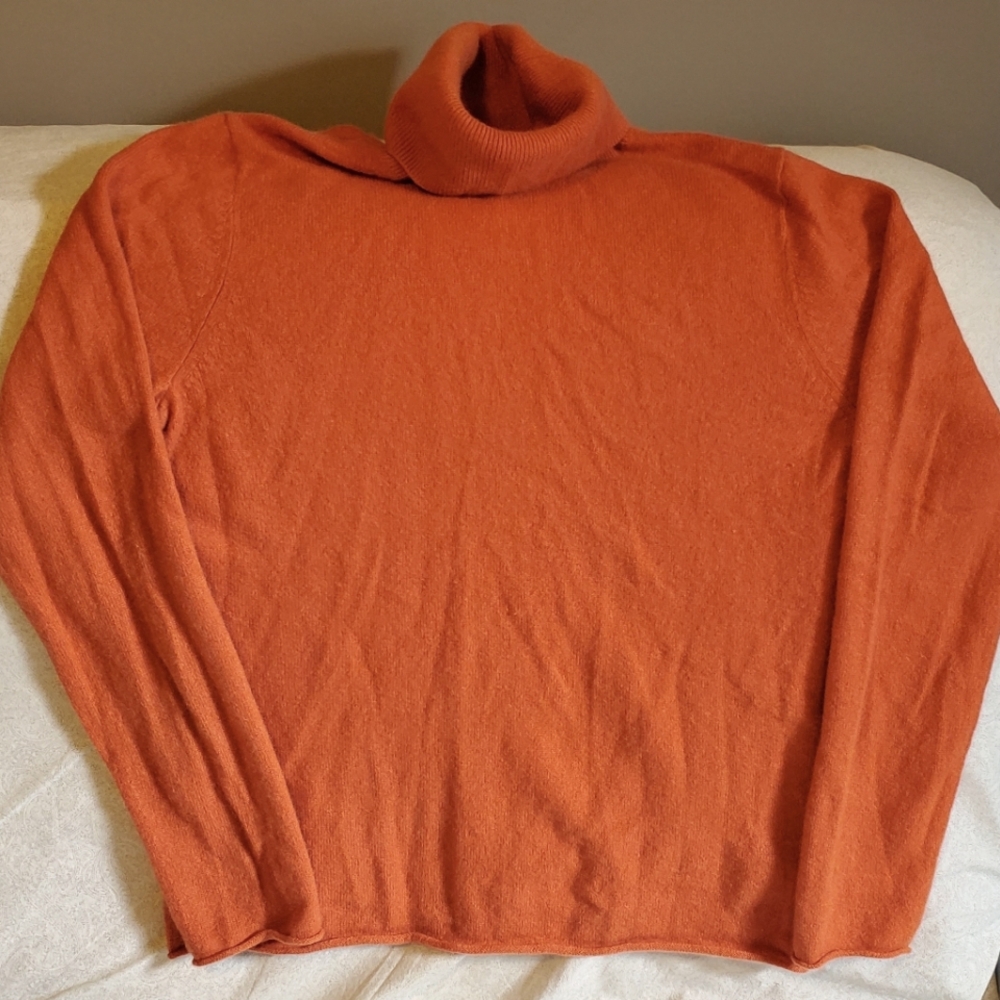 Banana Republic 100% Italian Cashmere Orange Turtleneck Sweater Women's